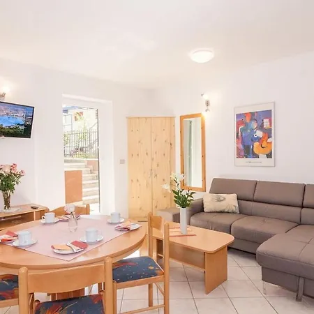 בית נופש One-bedroom פורץ